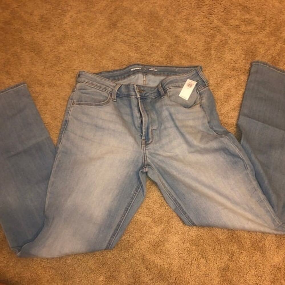 Size 10 Regular - Old Navy - Mid-Rise Wow Boot-Cut Jeans for Women